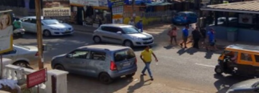 Remove permanently parked private vehicles from Saligao roads