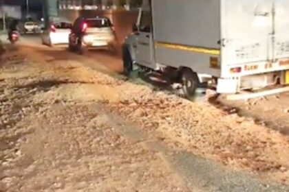 Repair Guirim-Mapusa service  road immediately: Commuters