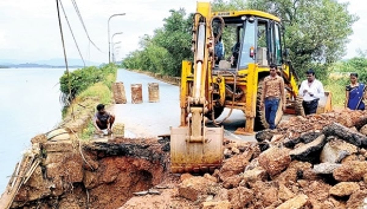 Repair of Panjim-Ribandar causeway portion begins