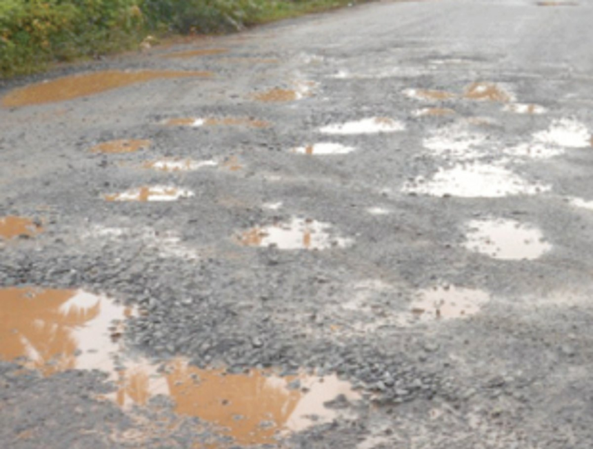 Repair of  roads begins  in Navelim