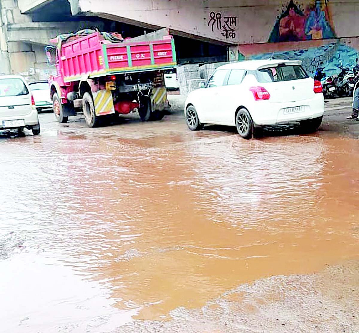 Repair potholed road at Karaswaddo junction