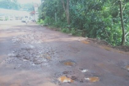 Repair potholes in Ponda, Curti before Ganesh festival, urge locals