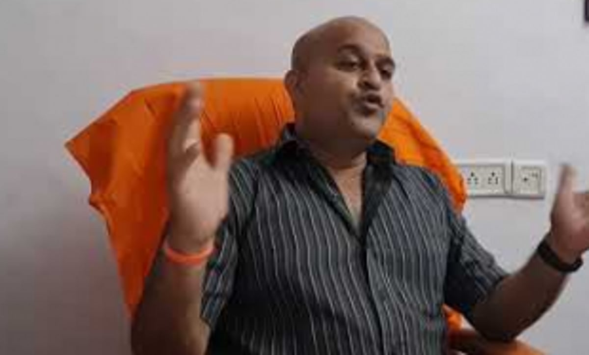 Repair roads before implementing MV Act: Shiv Sena