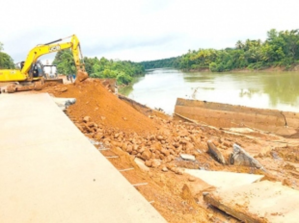 Repair work of Porascadem  highway portion begins
