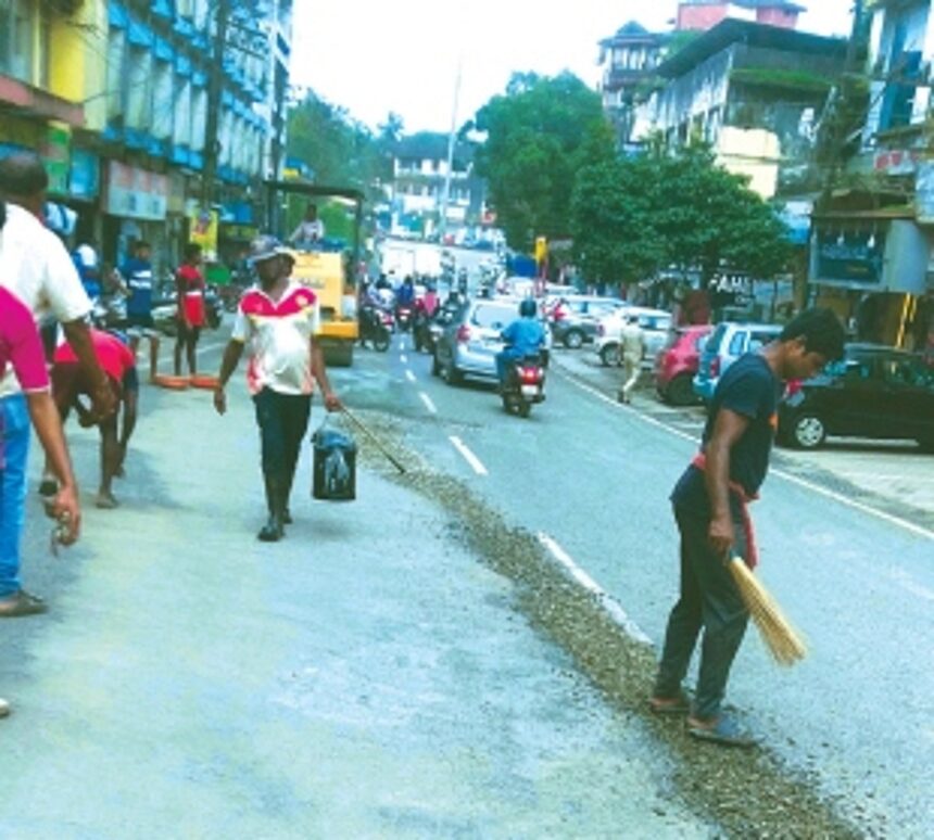 Repairs on potholed Talaulim, Kavlem roads in Ponda begin 1 Repairs on potholed Talaulim, Kavlem roads in Ponda begin