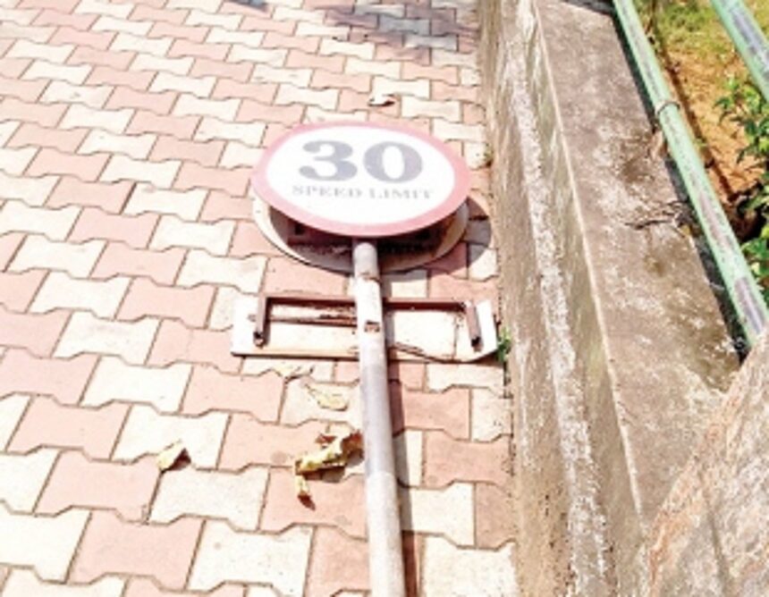 Replace dislodged traffic signboards with new ones