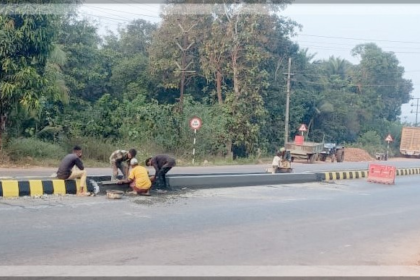 Residents Alarmed as Bethora Median Closure Forces Dangerous Crossings for Kids