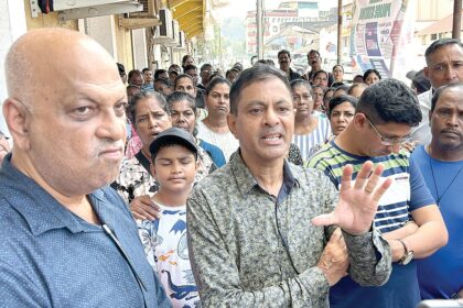 Rest of Goa on the boil over Velingkar’s
derogatory remarks on Goencho Saib