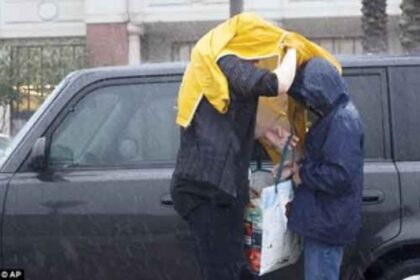 Retailers trying new strategies to keep monsoon sales alive