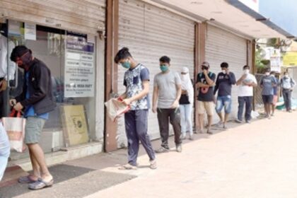 Retailers want supplies to be eased