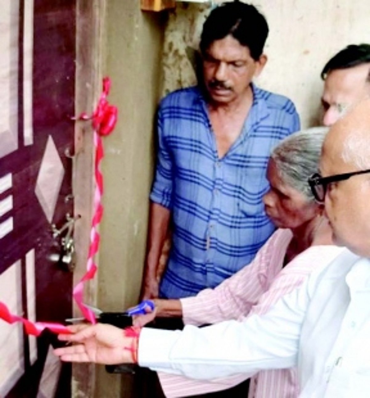 Retd home guard Vimal Shirodkar finally gets a roof over her head