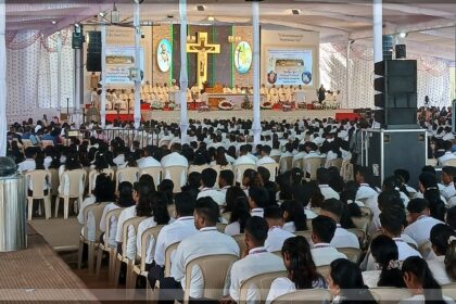 Revelation of Grace: The First Day of the Exposition of Saint Francis Xavier's Sacred Relics