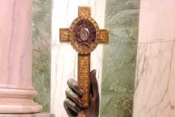 Reverent US parish  melted 350 wedding  rings for SFX reliquary