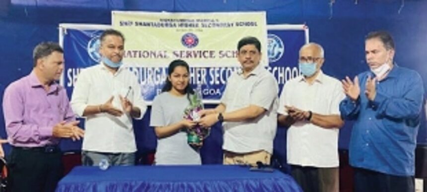 Richa Lavu Govekar ex-student of Shri Shantadurga Higher Secondary School felicitated