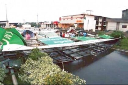 Rider hurt, vehicle damaged as  hoarding collapses at Dabolim