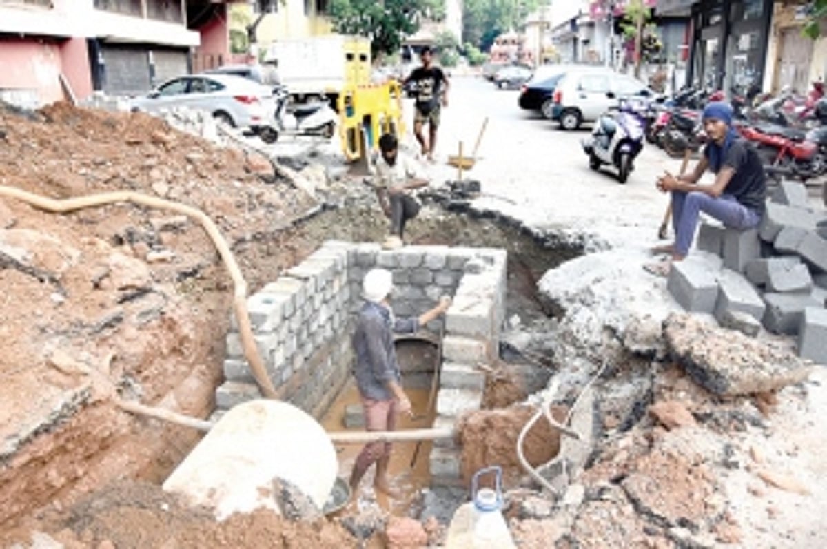Road opposite Shree Mahalaxmi Temple  dug up within weeks after being tarred