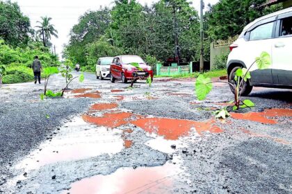 Roads in need of urgent hot-mixing