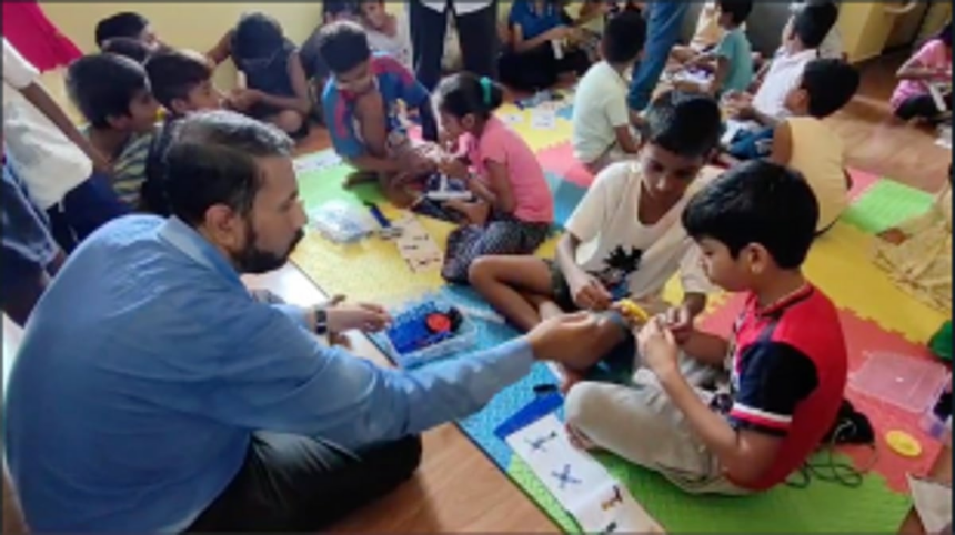 Robotics Workshop "REaCH" Empowers Vasco's Youth with STEM Skills