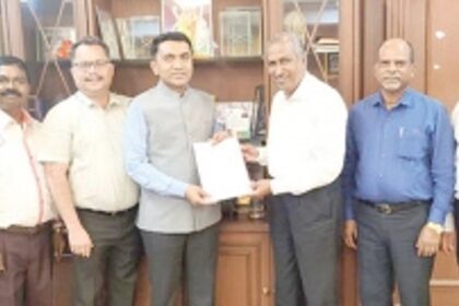 Romi Konkani Associations urge CM to  bestow equal status to Roman script