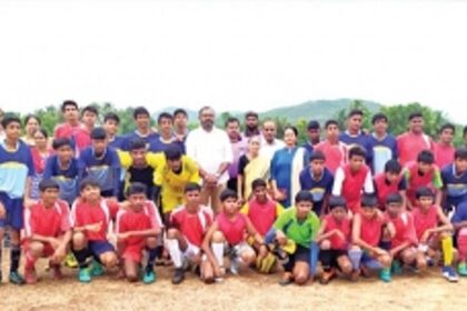 Rosary HS, Auxillium HS move into next round