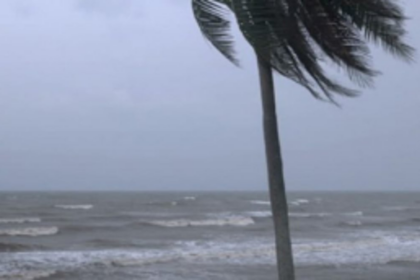 Rough sea, winds batter Canacona coast