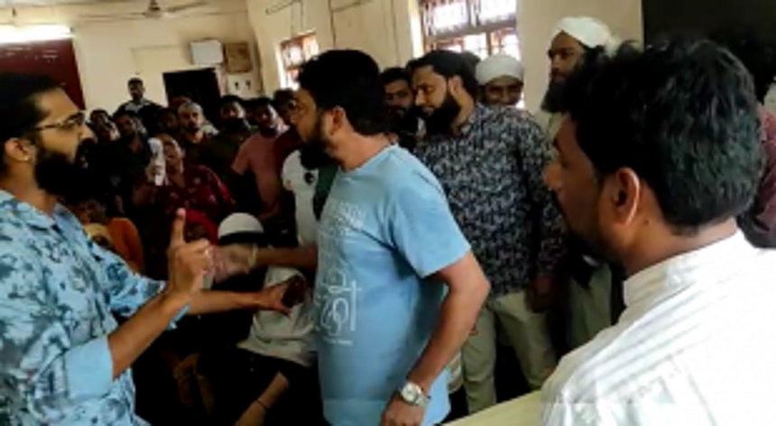 Rumdamol-Davorlim  gram sabha turns stormy over Madrasa