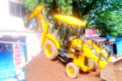Rundown toilets at Ponda bus stop finally razed to pave way for upgrade