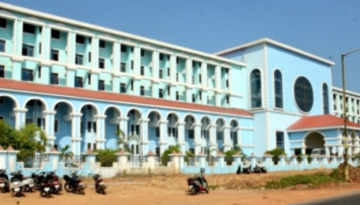 Rush at SGDH a big challenge for doctors: Sanguem MLA