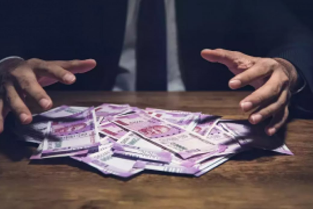 SHAMELESS COPS SELL KHAKI SOUL