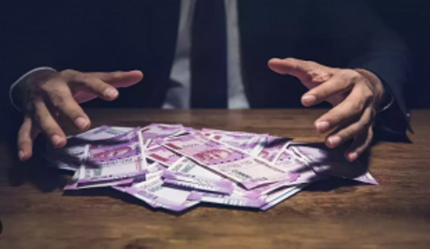 SHAMELESS COPS SELL KHAKI SOUL