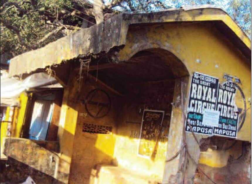 SHANTY SHELTER: The dilapidated bus shelter in Siolim highlights the poor infrastructure in Siolim constituency.