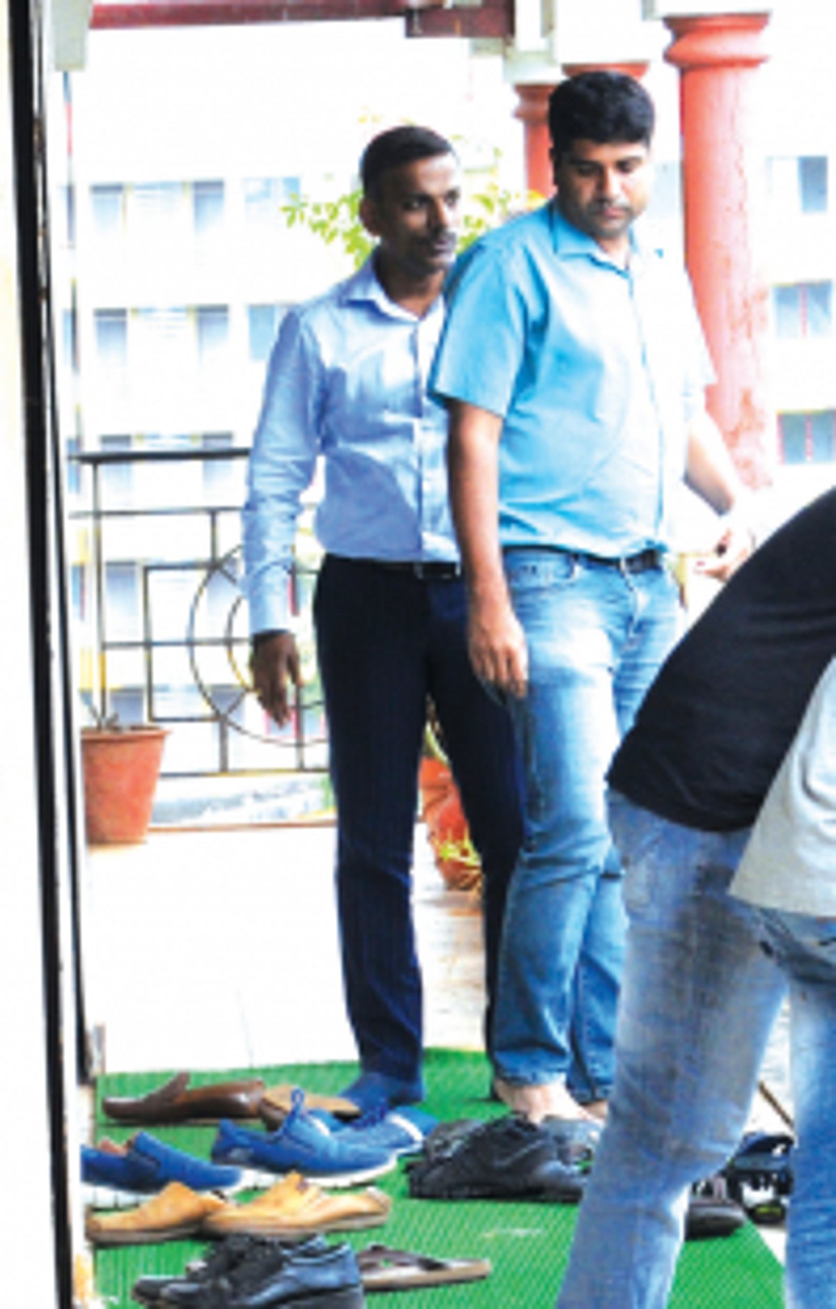 SIT raids Khan’s Fatorda office