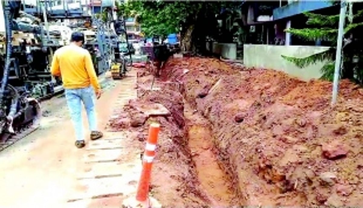 SMART CITY DEADLINES HAVE BECOME LIKE EXIT POLL NUMBERS - WAY OFF THE MARK