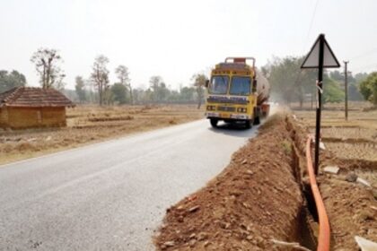SOIL DUMPED ON NH66, HAZARDOUS TO COMMUTERS
