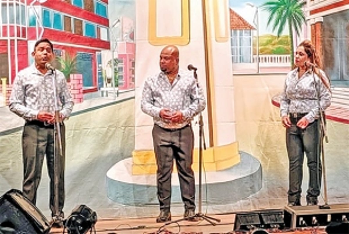 SOUND CHECK: Tiatrists dare Gaude to sit  with audience, watch tiatrs at KA till the end