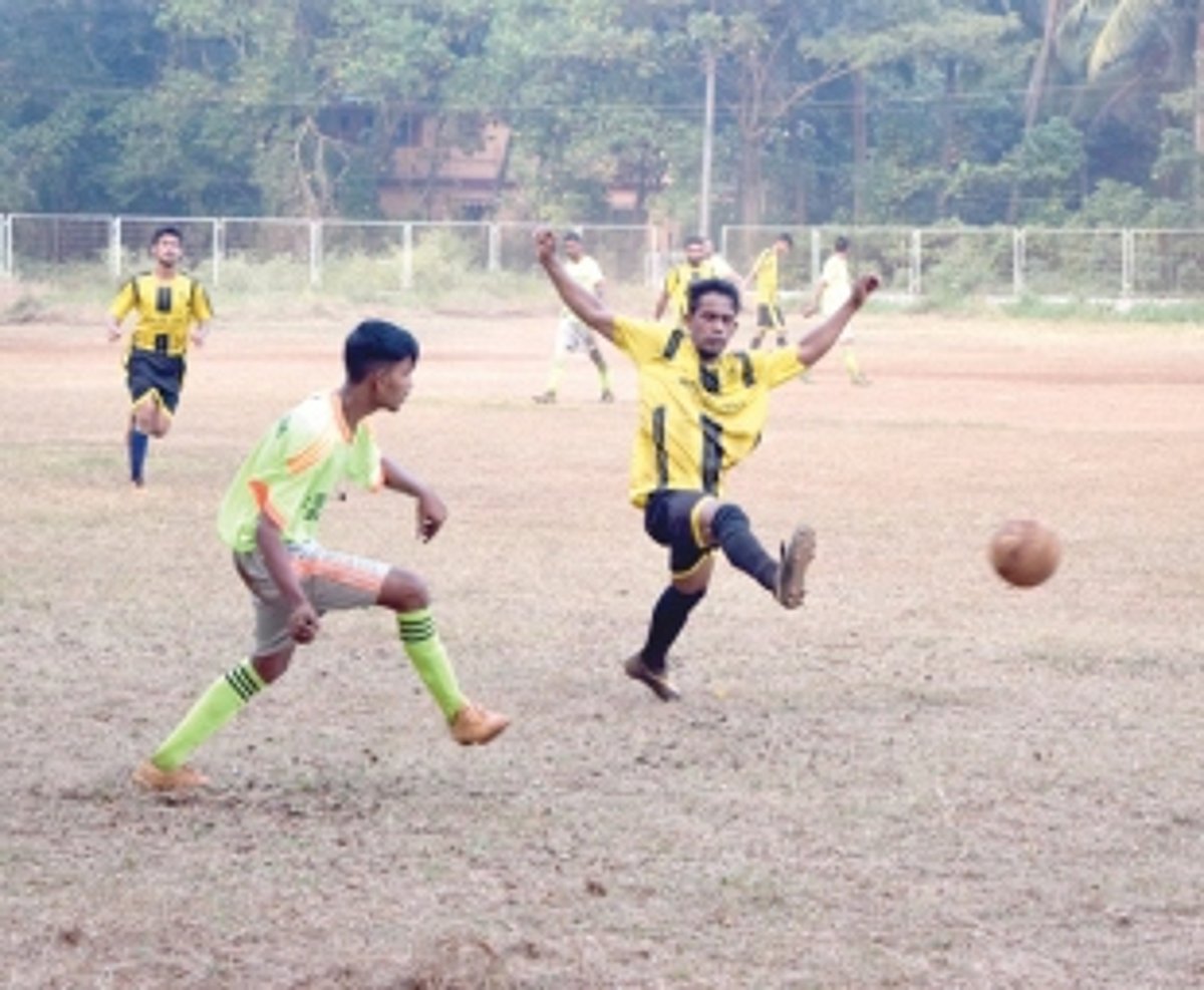 ST Mathew SC thump Carambolim