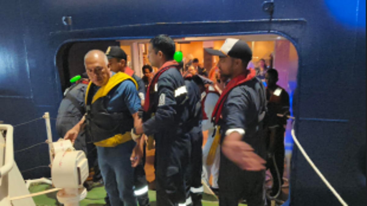 SUCCESSFUL MEDICAL EVACUATION AT SEA BY INDIAN COAST GUARD OFF GOAt