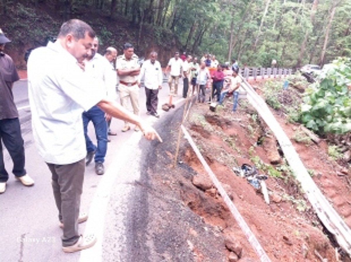 Safety compound wall built at Karmal Ghat’s dangerous turn as forest dept denies permission to widen road
