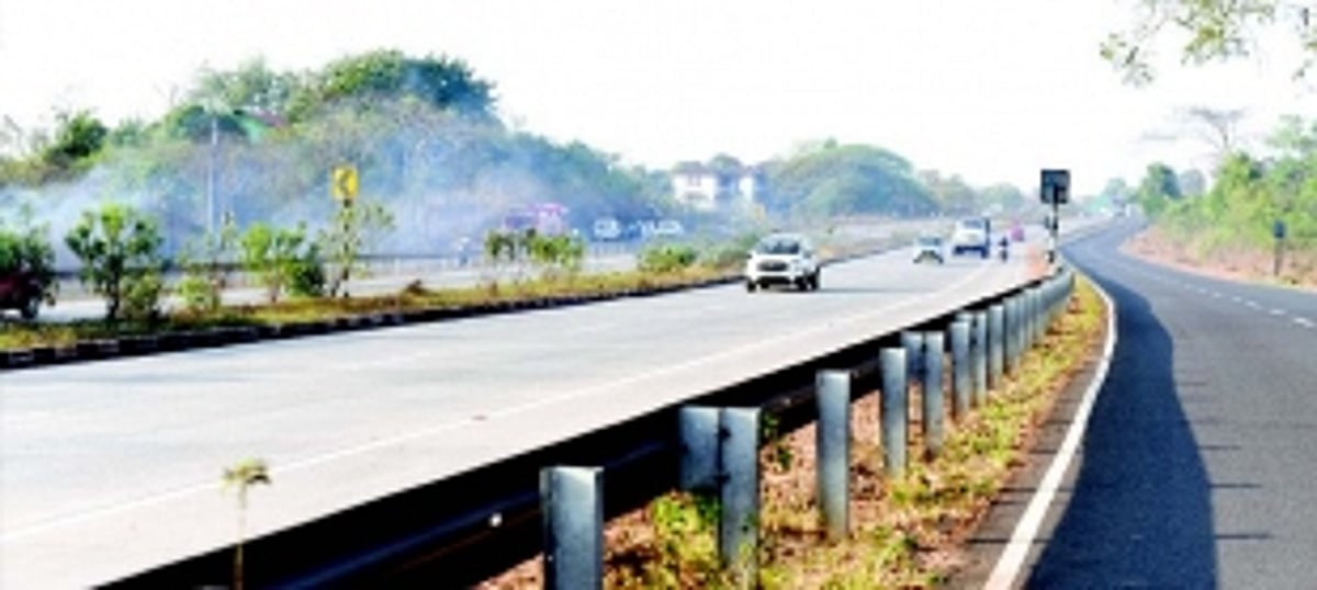 Safety measures needed on perilous road near Bambolim Holy Cross shrine