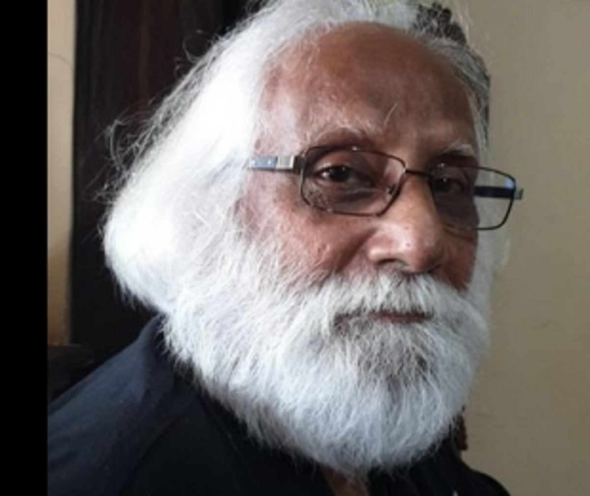 Sahitya Academy award winning  writer Borkar joins Congress