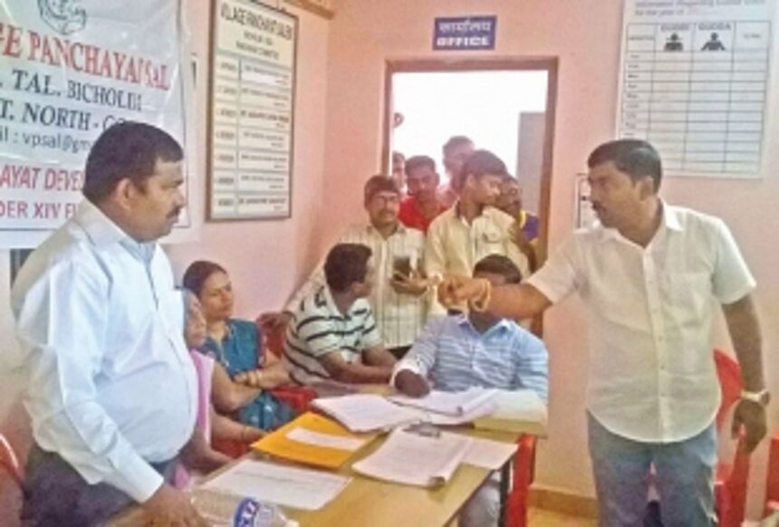 Sal gram sabha plunges into acrimony over stone crusher