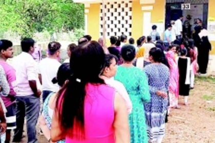 Salcete voters brave scorching summer heat, turn out in large numbers to exercise their franchise