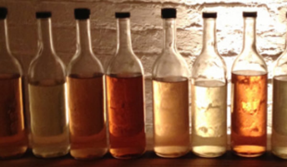 Sale of liquor at bars, pubs,  shops and clubs till 11 pm