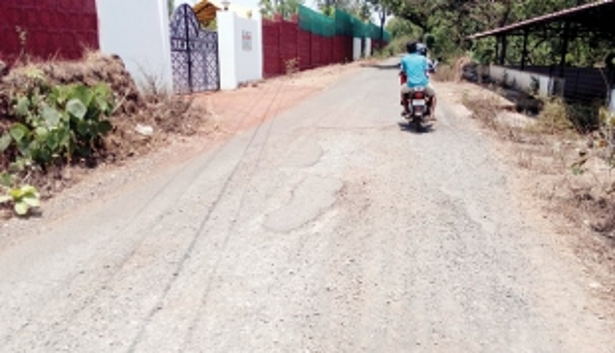 Saleli’s main road in bad shape