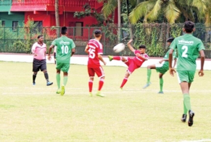 Salgaocar FC ease past Sesa FA; Dempo SC beat Churchill Bros 1 Salgaocar FC ease past Sesa FA; Dempo SC beat Churchill Bros