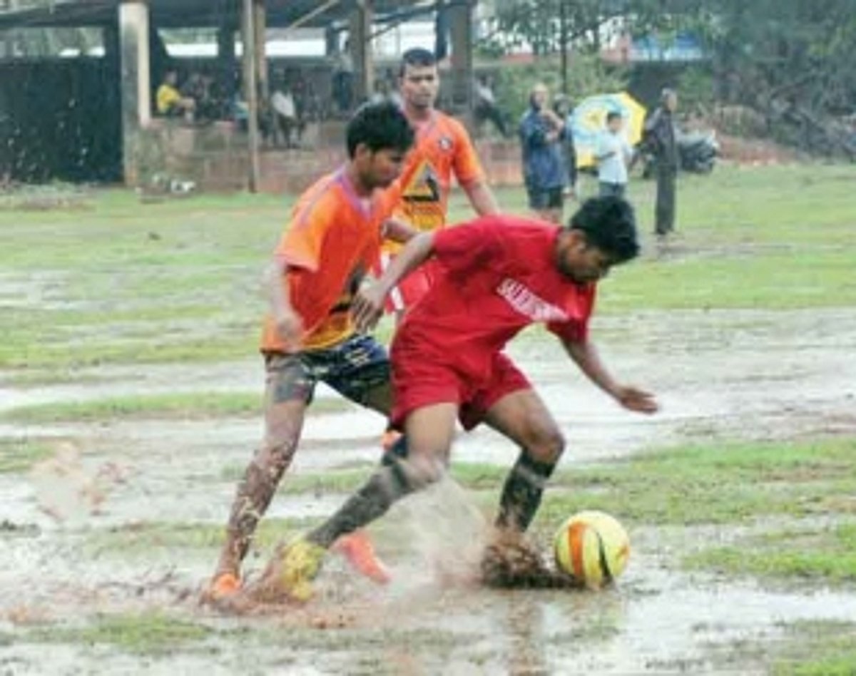 Saligao SC lucky on penalties