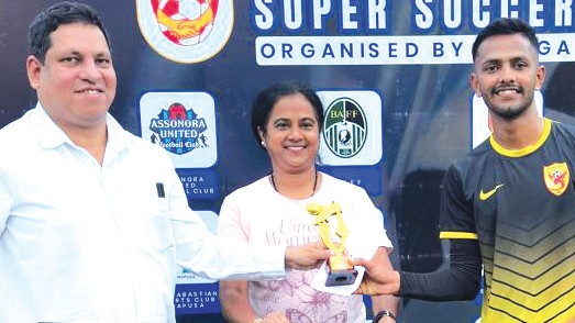 Saligao Super Soccer 2025: Ten-Man Sinquerim SC Defeat Goa Velha SC 2-0 to Advance