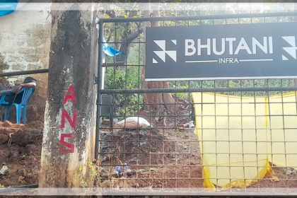 Sancoale Locals Protest as Bhutani Infra Brings Machinery with Police Protection
