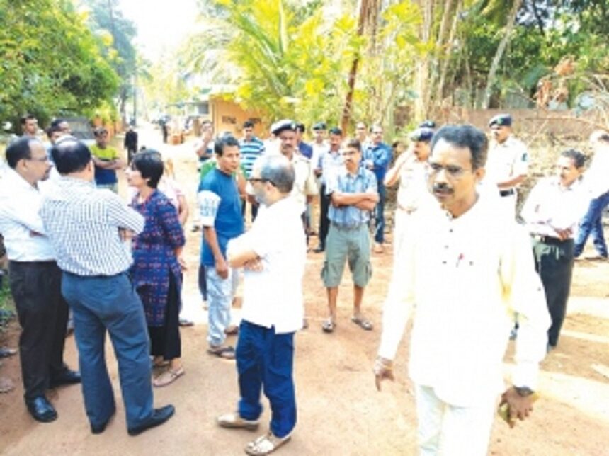 Sancoale locals oppose road widening