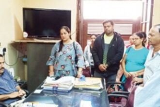 Sancoale villagers  visit to Mormugao BDO, dy collector's  office turns futile